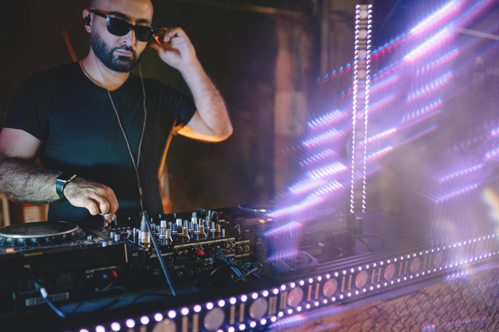 Sessione collaborativa di produzione musicale